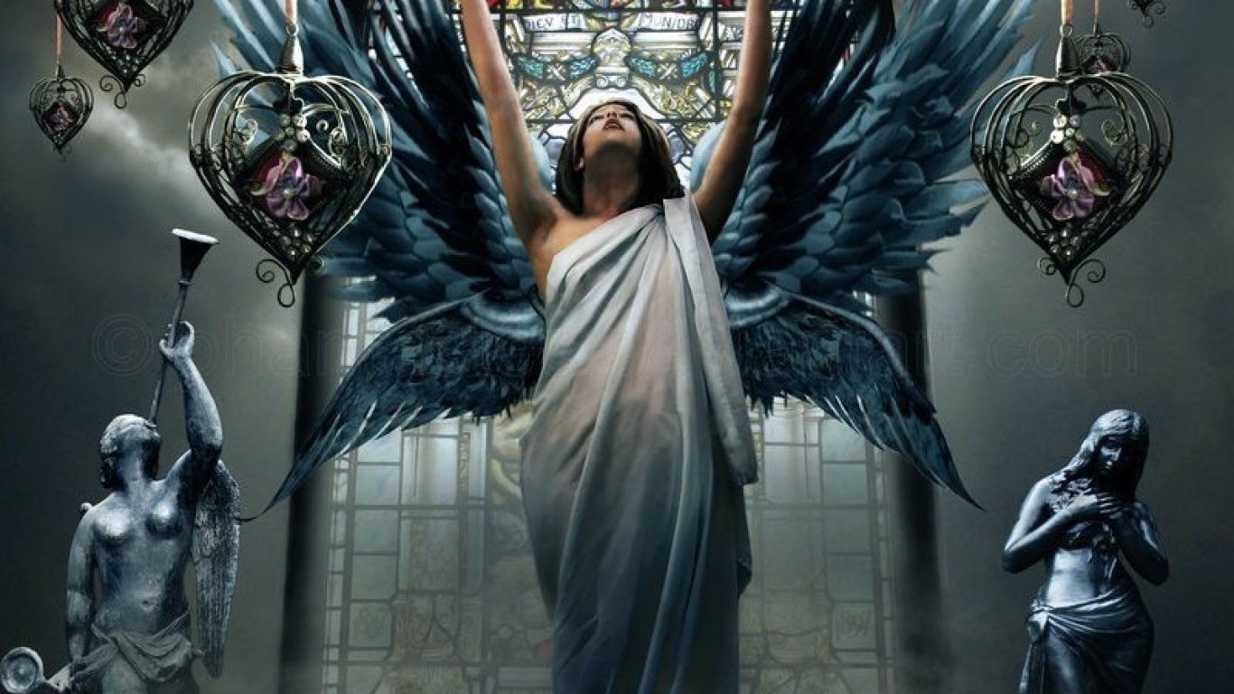 Ангел и статуи