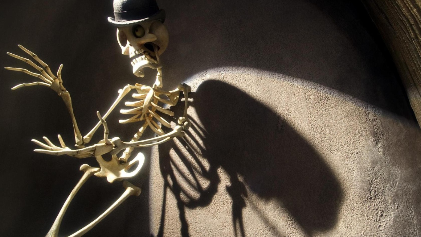 Скелет в шляпе