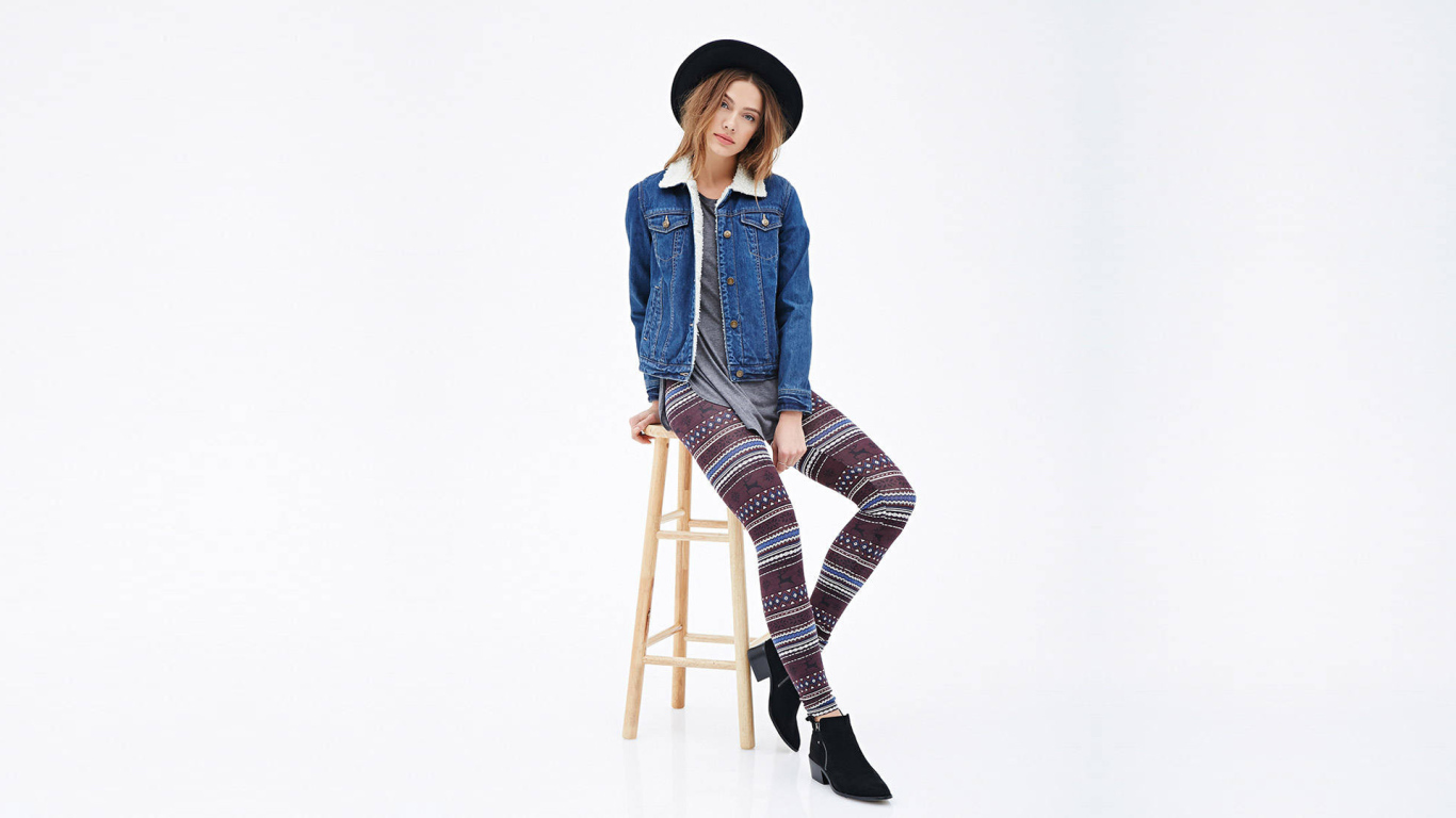 Девушка в шляпе