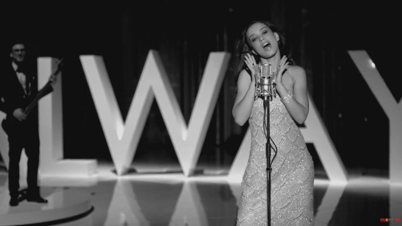 Популярная актриса Виктория Дайненко