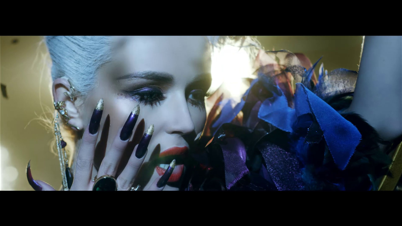 Популярная актриса Полига Гагарина