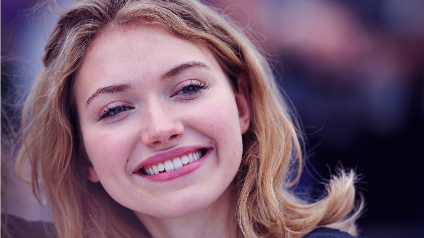 Красивая актриса Имоджен Путс