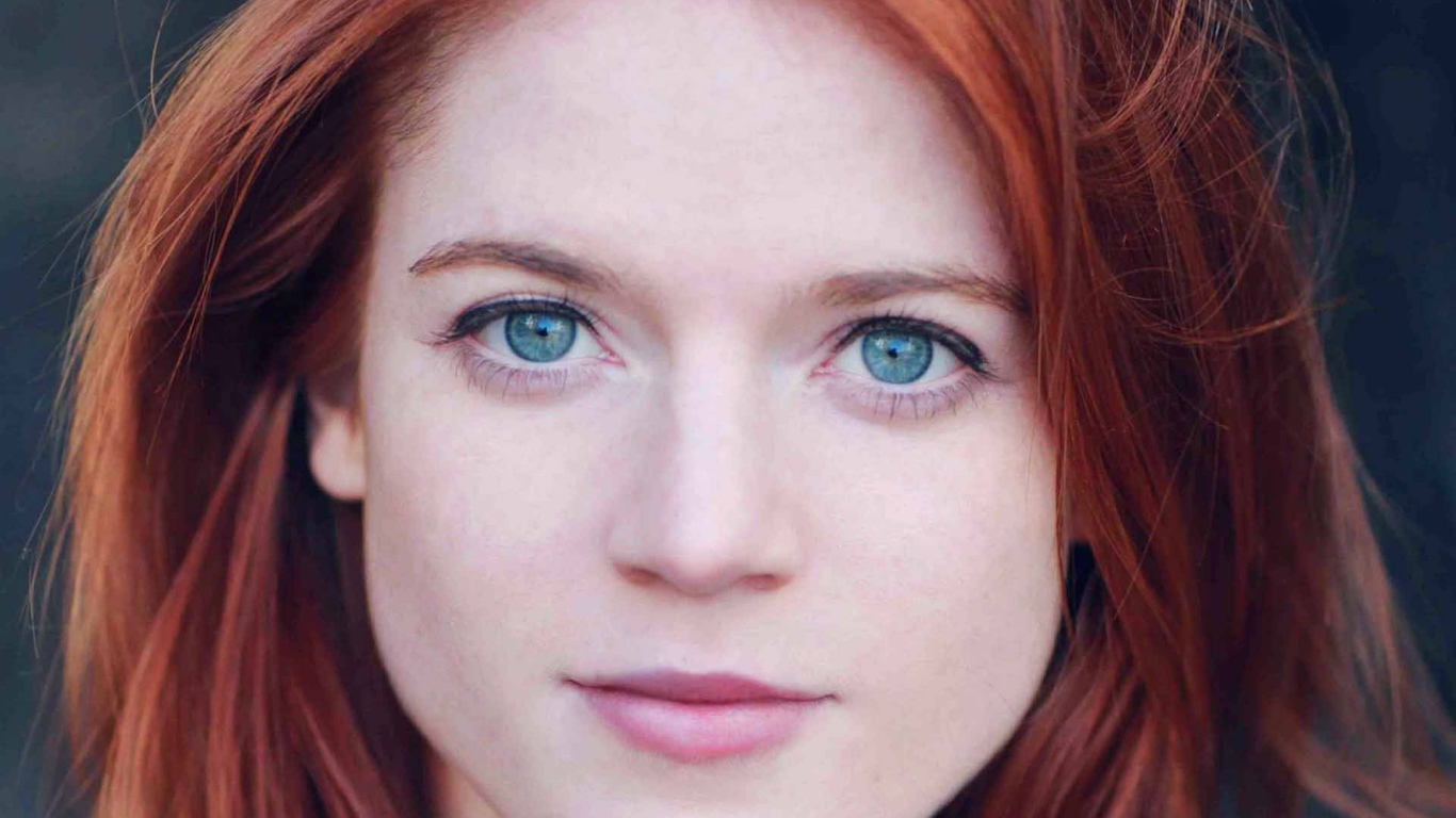 Популярная актриса Роуз Лесли