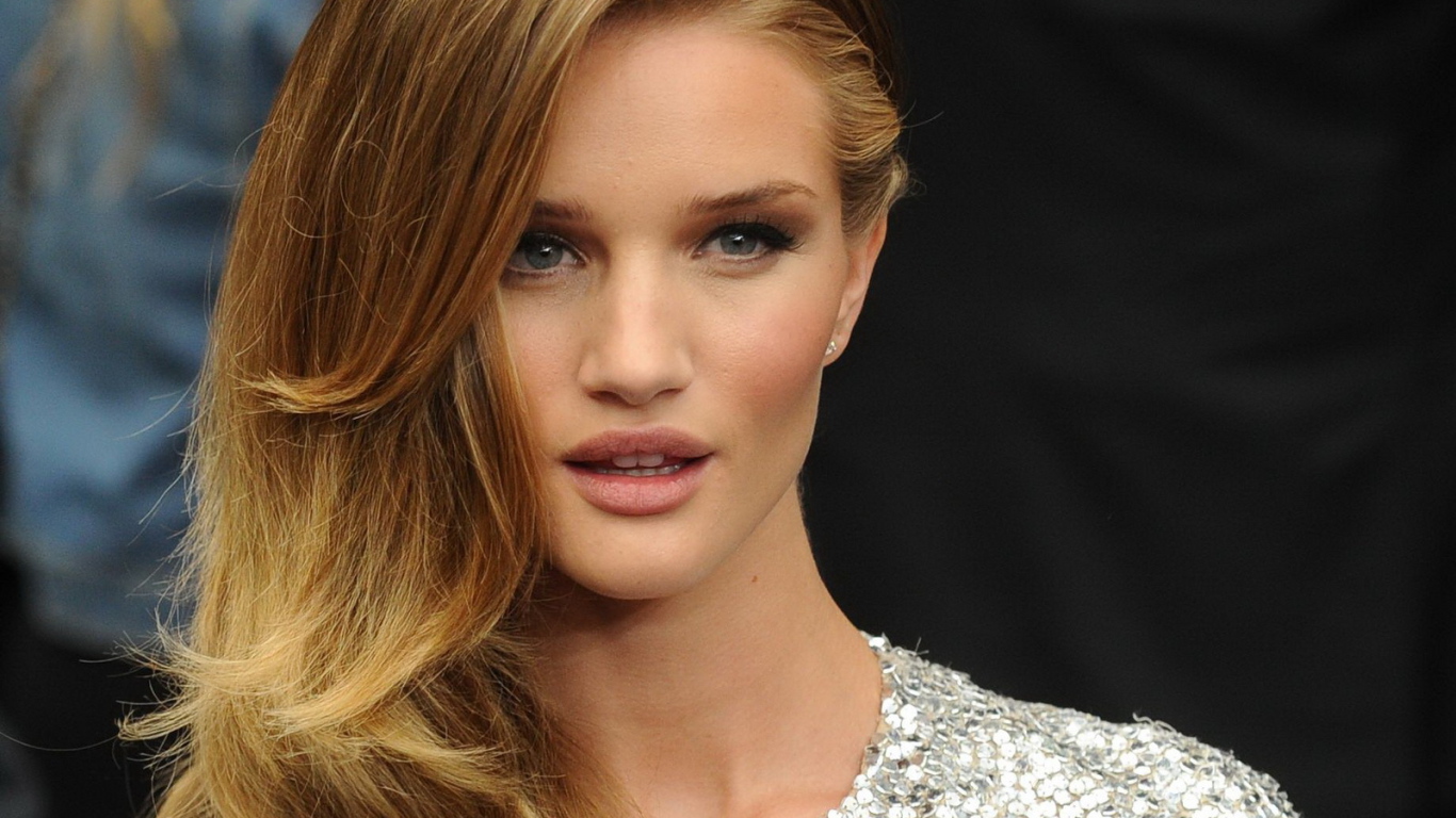 Популярная супермодель Роузи Хантингтон-Уайтли