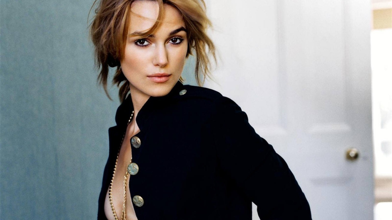 Кера Книгтхлей модель