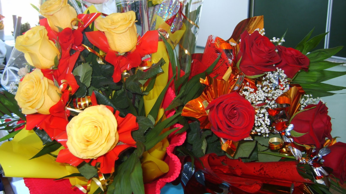 Букеты в классе на День знаний 1 сентября