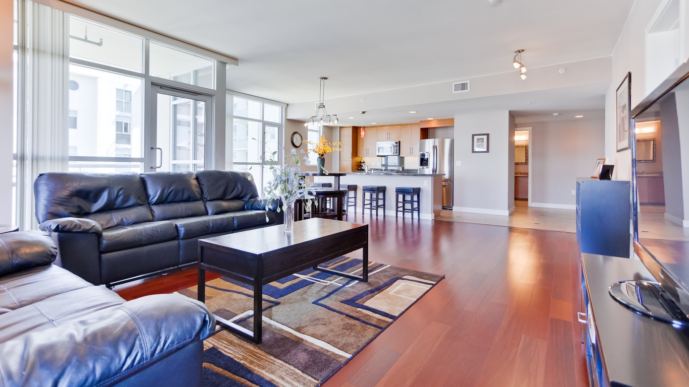 Интерьер холла с баром