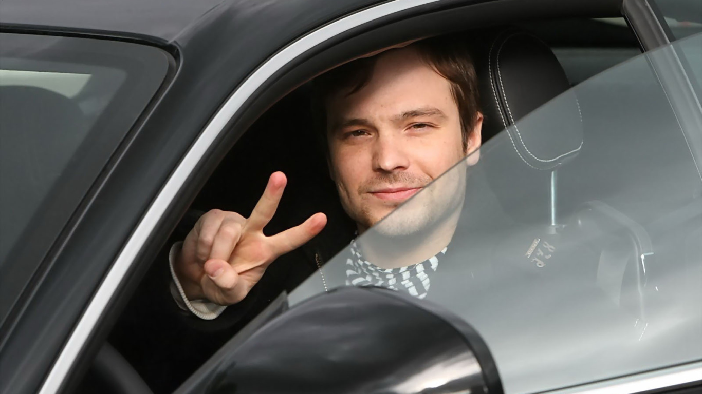 Суперзвезда Алексей Чадов