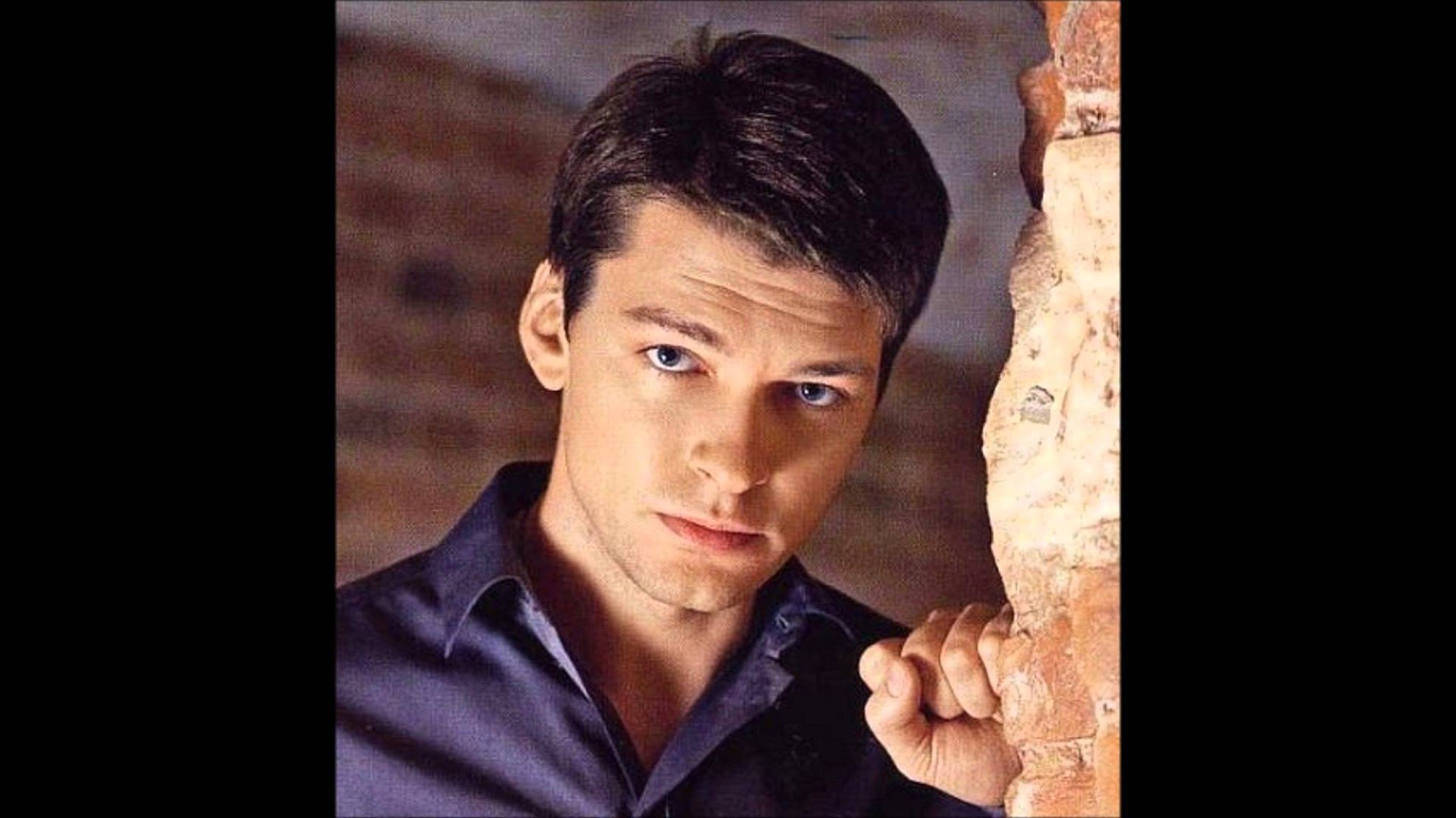 Популярный Даниил Страхов