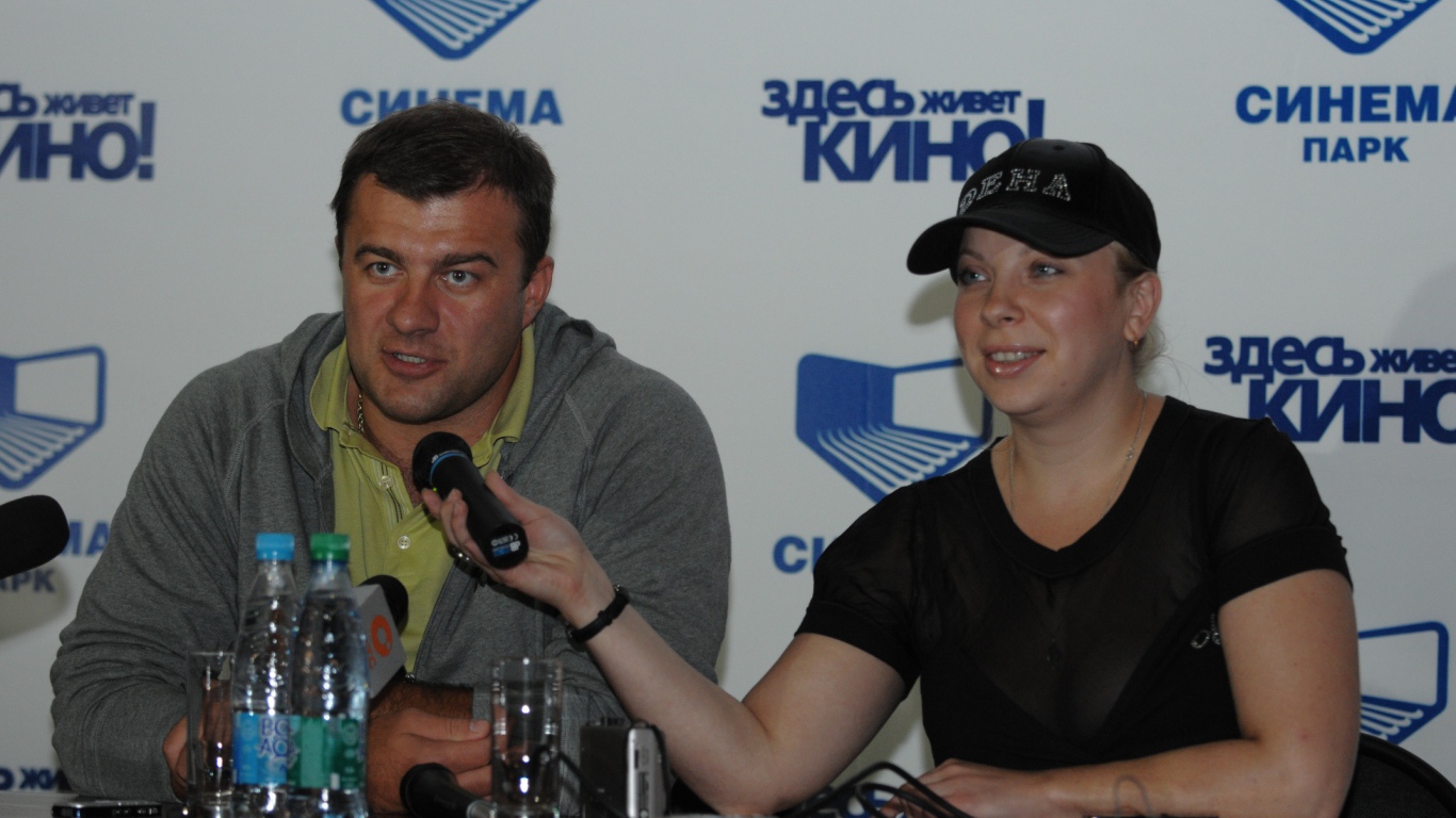 Известный актер Михаил Пореченков