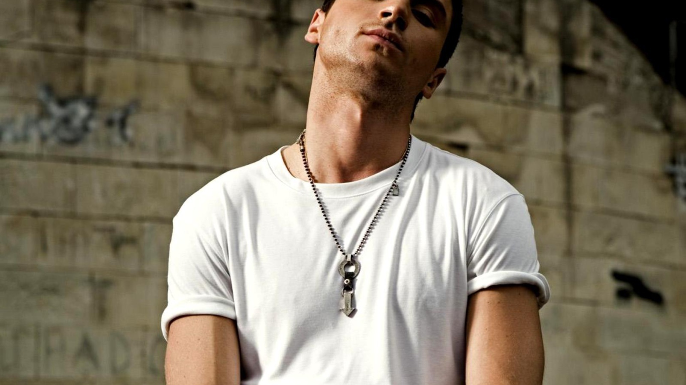 Суперзвезда Сергей Лазарев