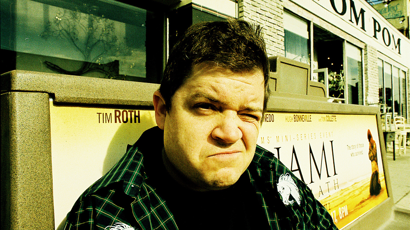 Знаменитость Пэттон Освальт