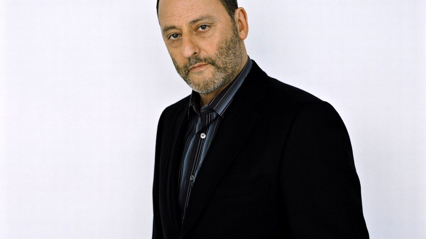 Известный Жан Рено