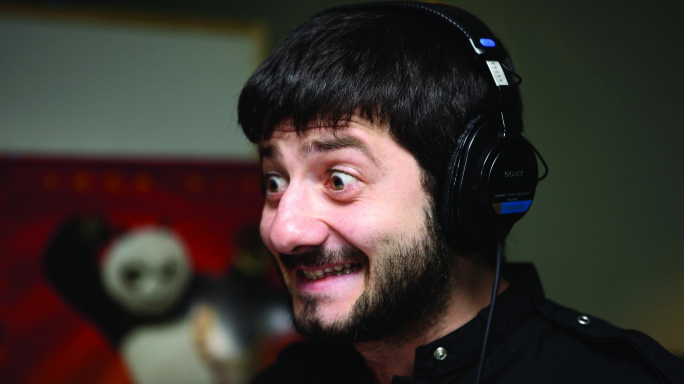 Михаил Галустян