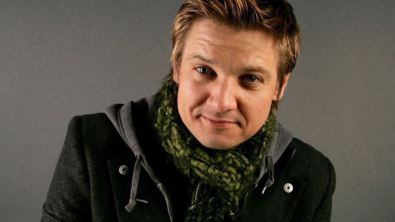  Актер Джереми Реннер