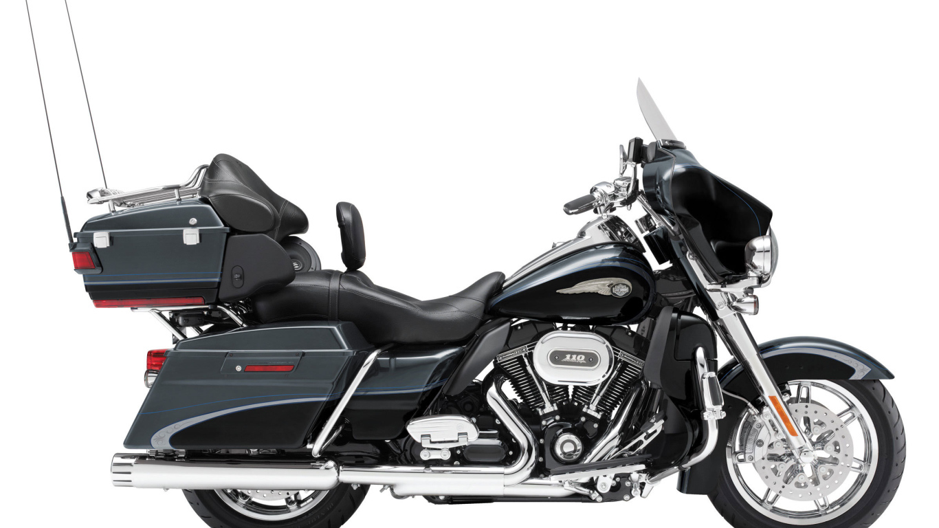 Красивый мотоцикл Harley-Davidson CVO Electra Glide Ultra Classic
