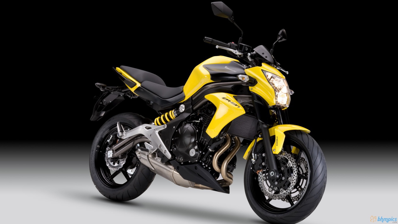 Красивый мотоцикл Kawasaki ER-6n