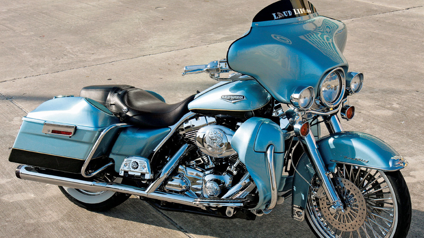 Красивый мотоцикл в москве Harley-Davidson Road King Anniversary Edition