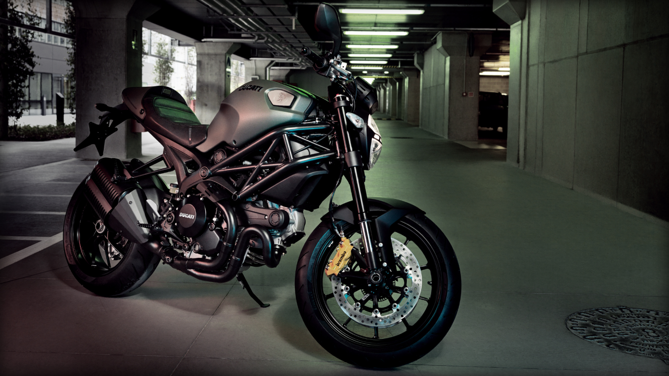 Мотоцикл модели Ducati Monster Diesel