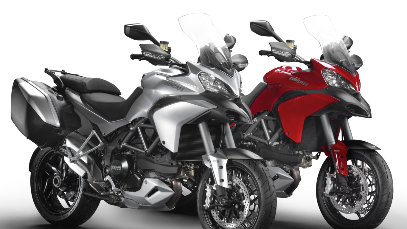 Мотоцикл модели Ducati Multistrada 1200 S Granturismo