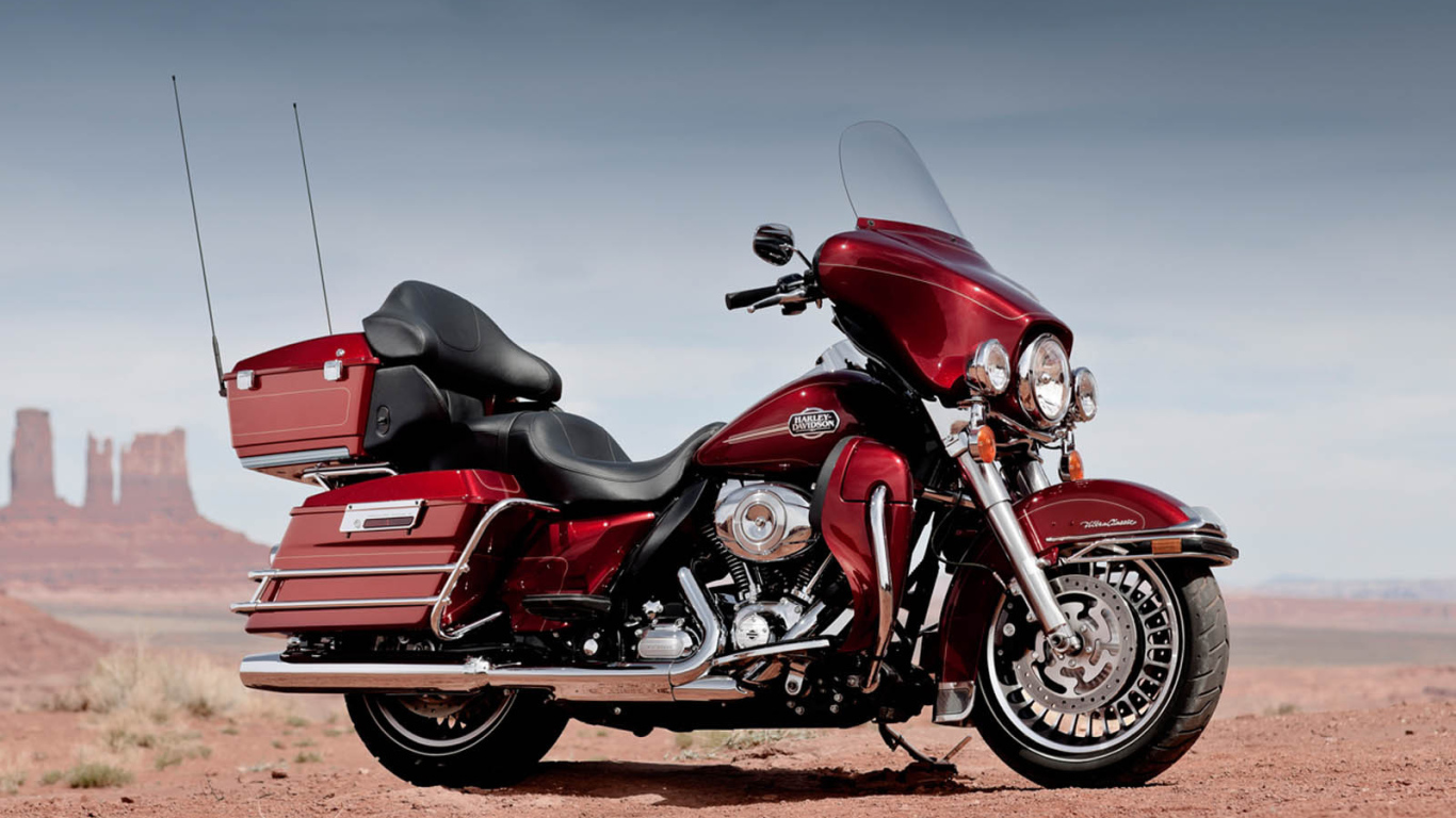 Быстрый мотоцикл Harley-Davidson Electra Glide Ultra Classic