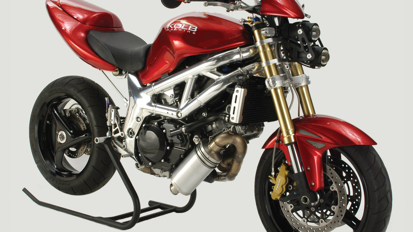 Быстрый мотоцикл Suzuki SV 650 S