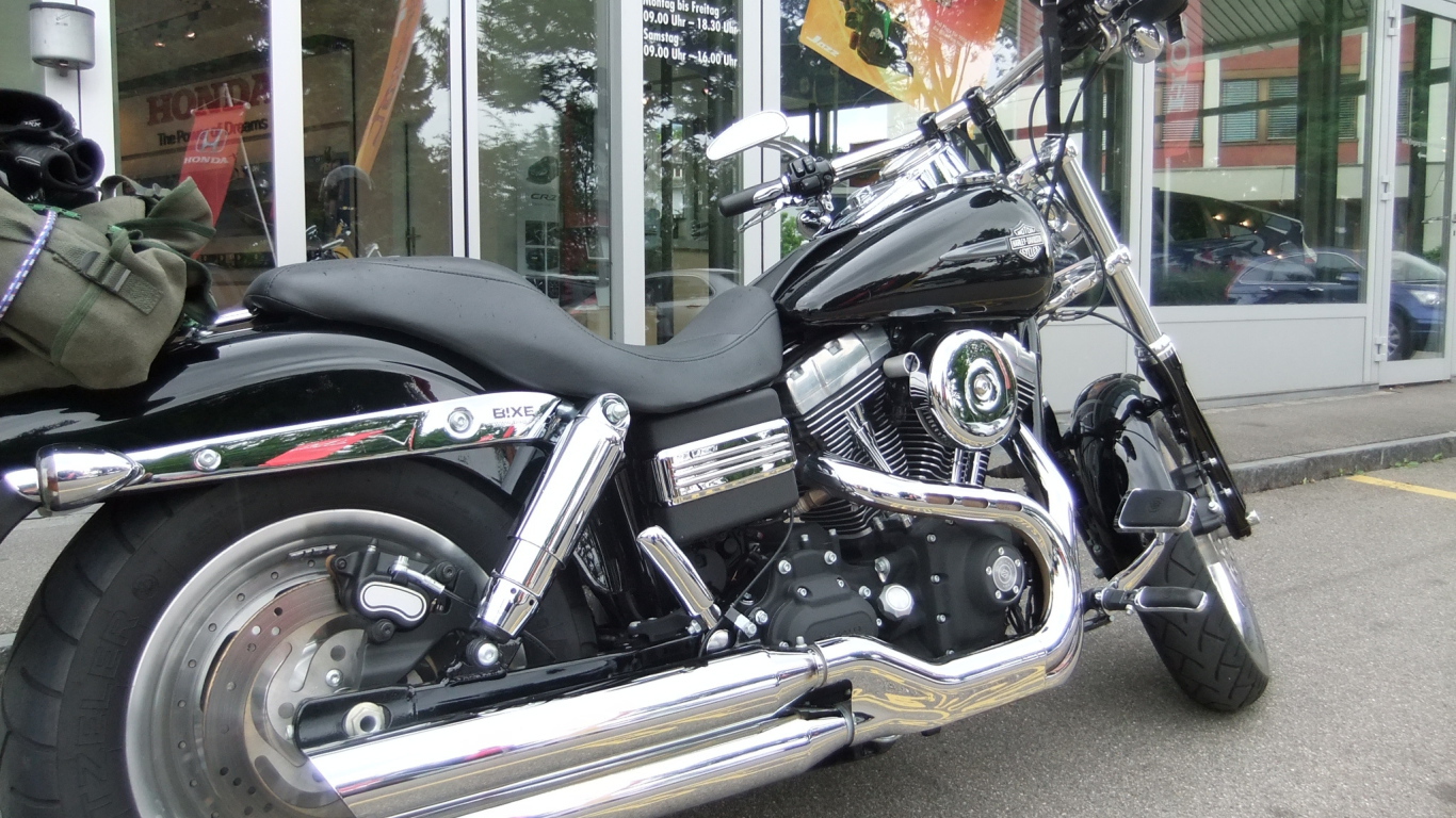 Невероятно быстрый мотоцикл Harley-Davidson Dyna Fat Bob