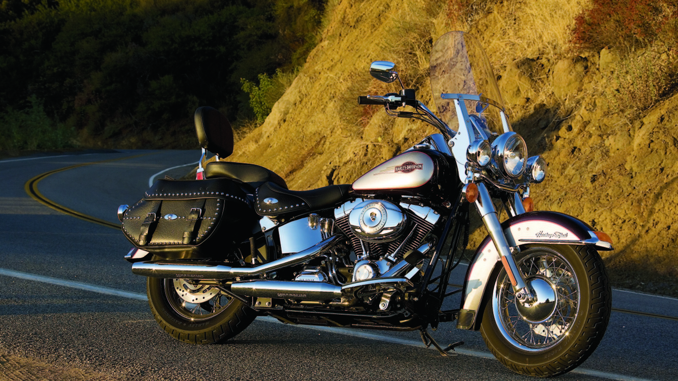 Невероятно быстрый мотоцикл Harley-Davidson Heritage Softail