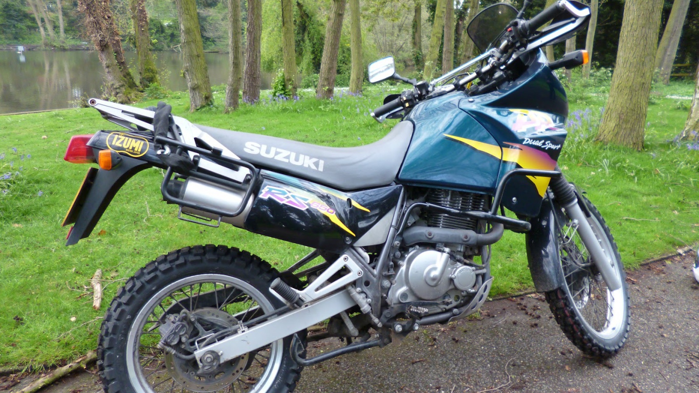 Мотоцикл Suzuki модели DR 650 SE