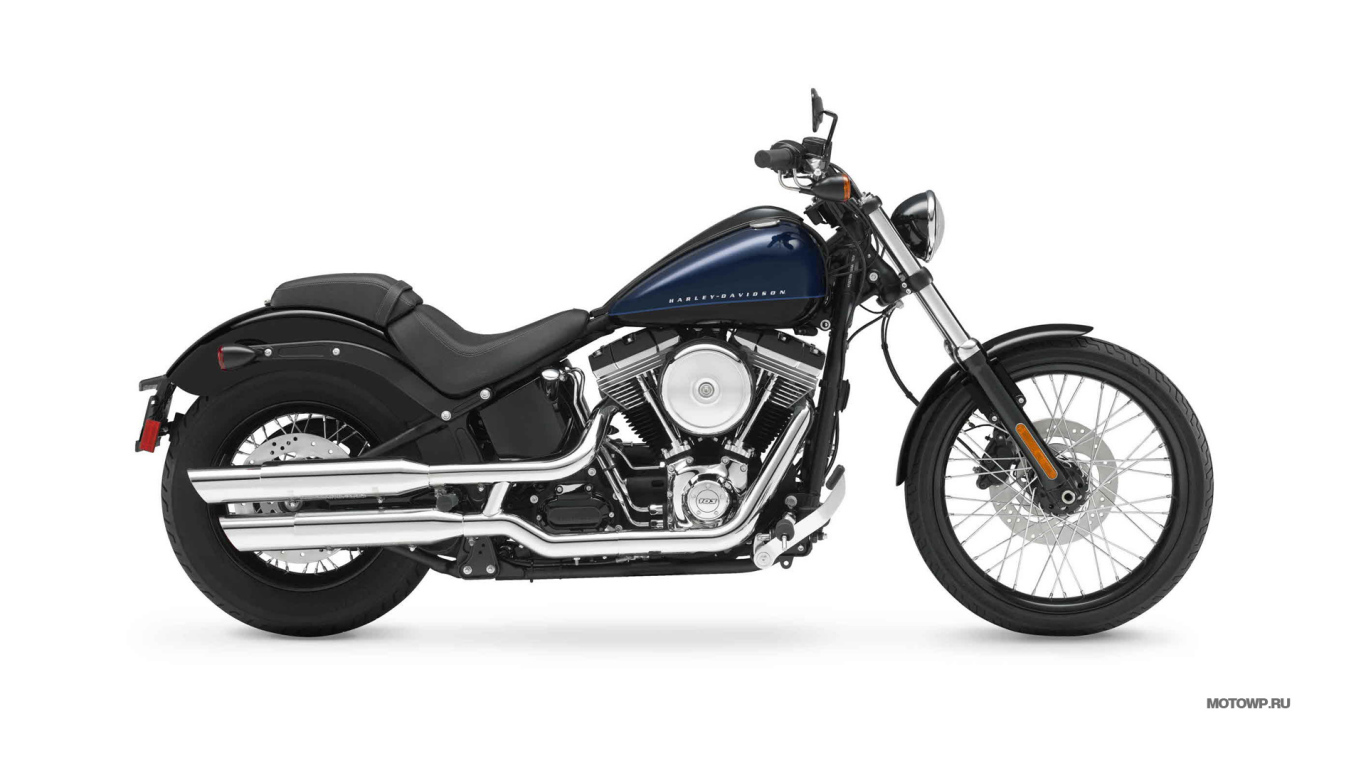 Мотоцикл модели Harley-Davidson Softail Blackline