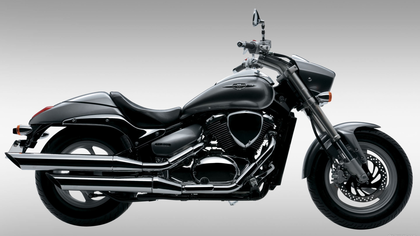 Новый мотоцикл Suzuki Intruder M800