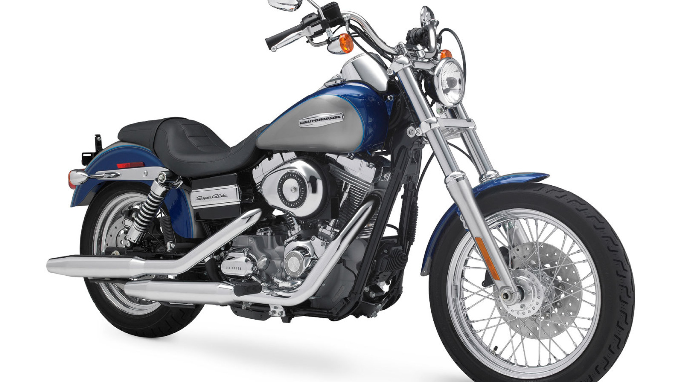 Новый мотоцикл Harley-Davidson Dyna Super Glide Custom