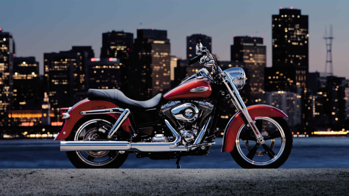 Новый надежный мотоцикл Harley-Davidson Dyna Switchback