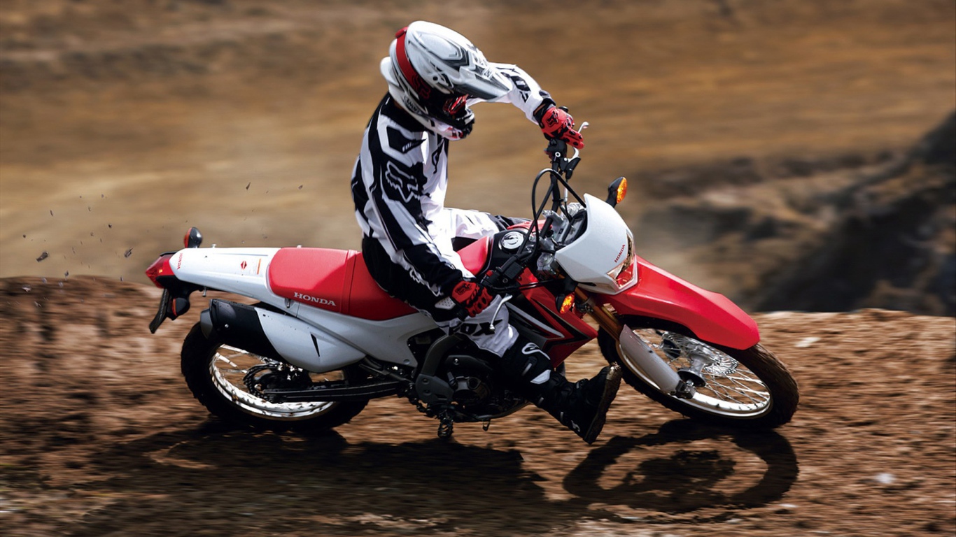 Популярный мотоцикл Honda CRF 250 L