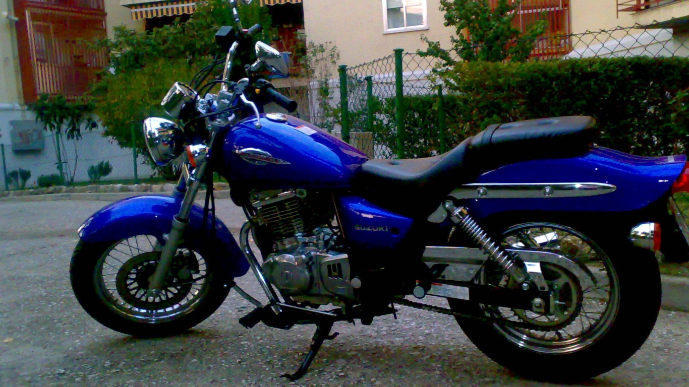 Популярный мотоцикл Suzuki Marauder 125