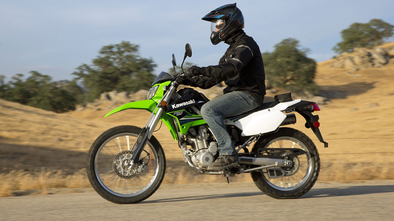 Надежный мотоцикл Kawasaki KLX 250