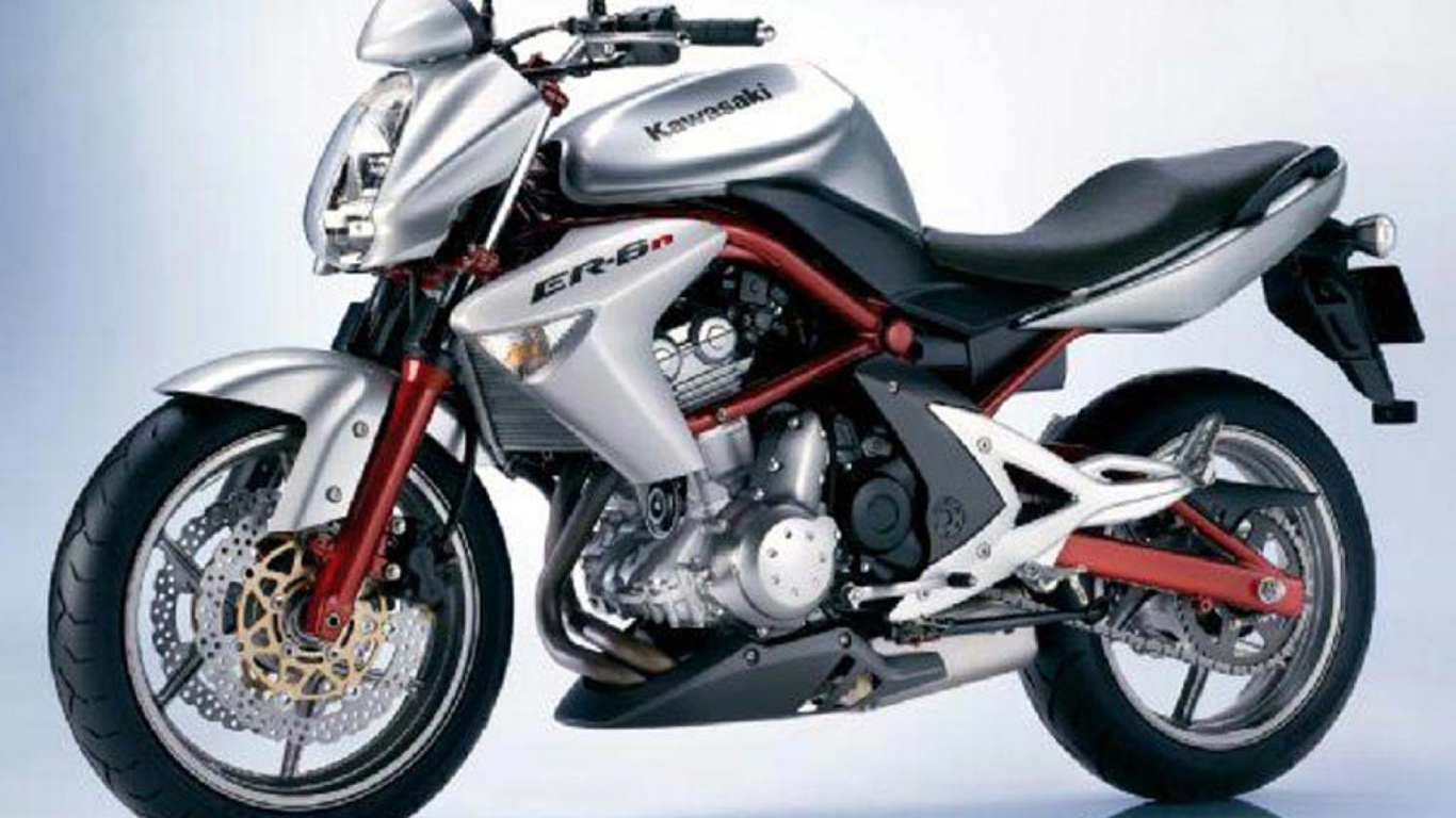 Надежный мотоцикл Kawasaki ER-6n