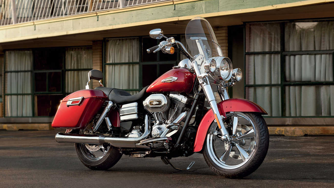 Надежный мотоцикл Harley-Davidson Dyna Switchback