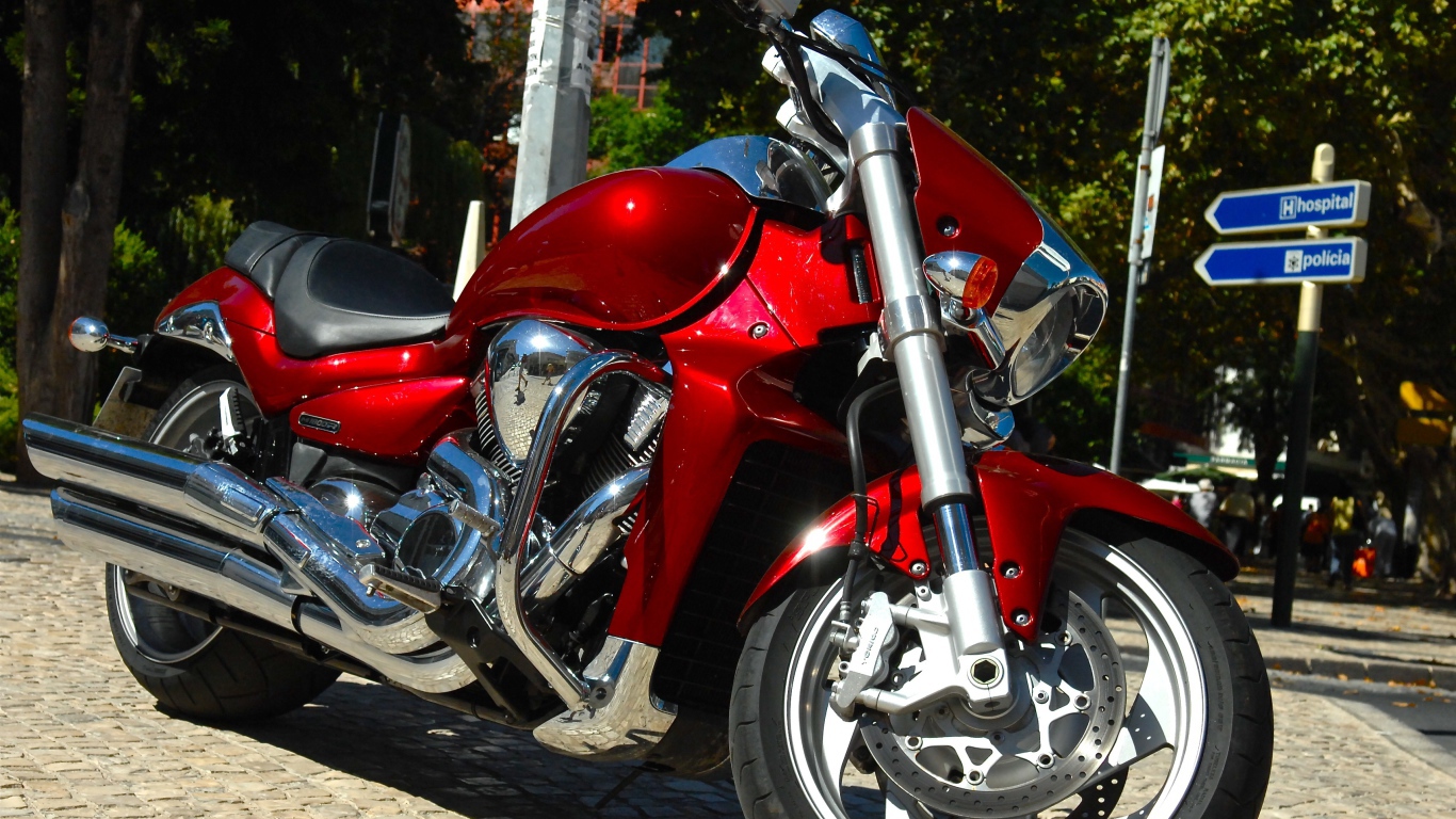 Надежный мотоцикл Suzuki Boulevard S 40