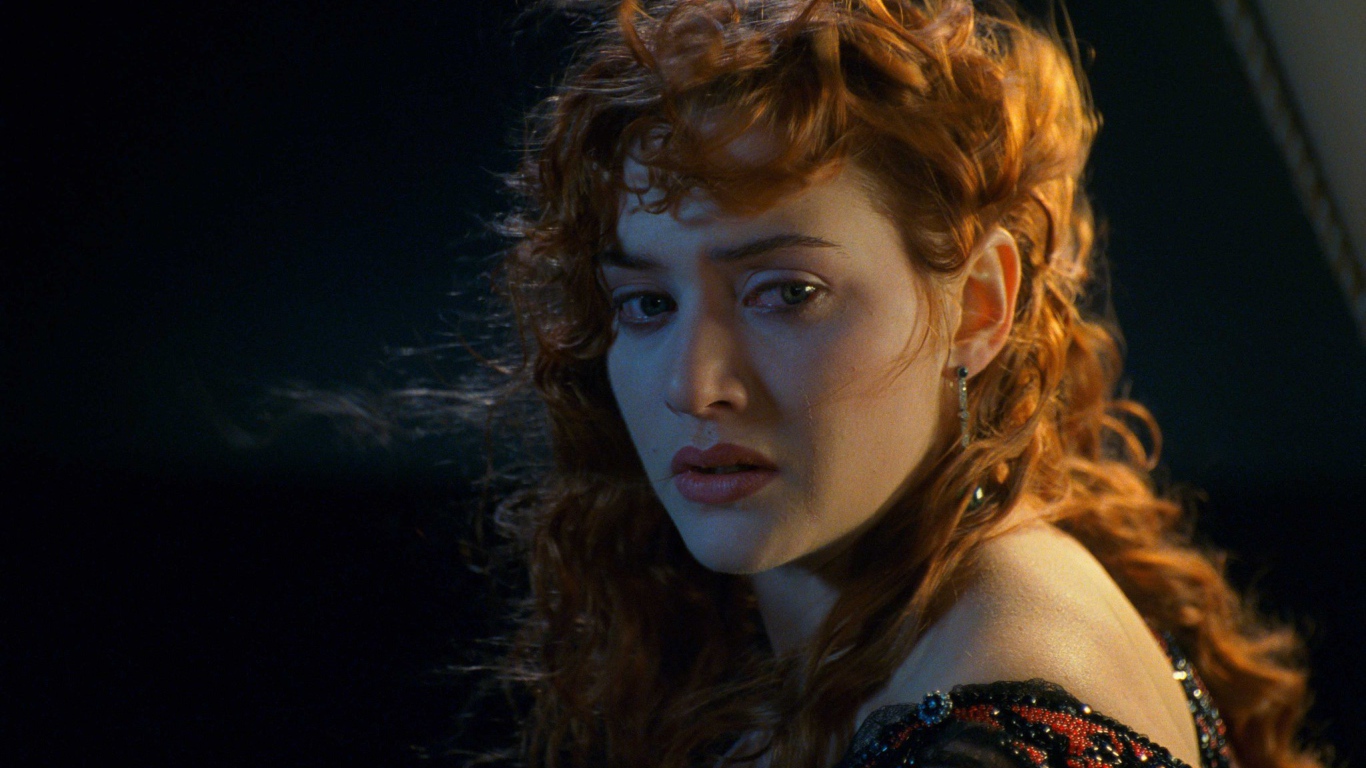 Взволнованная Роуз из фильма Титаник