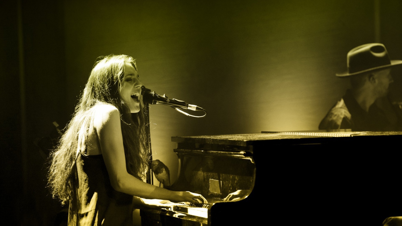 Kомпозитор за роялем