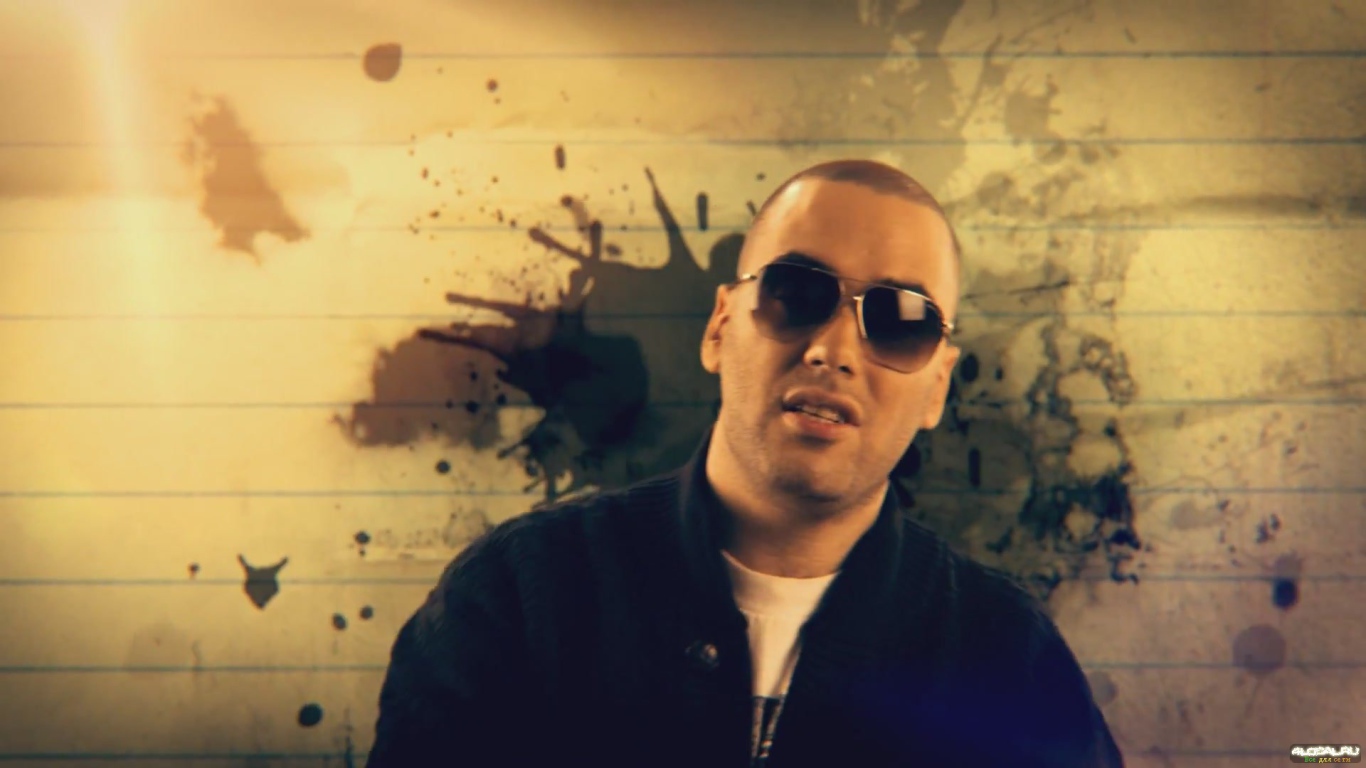 SLIM в темных очках