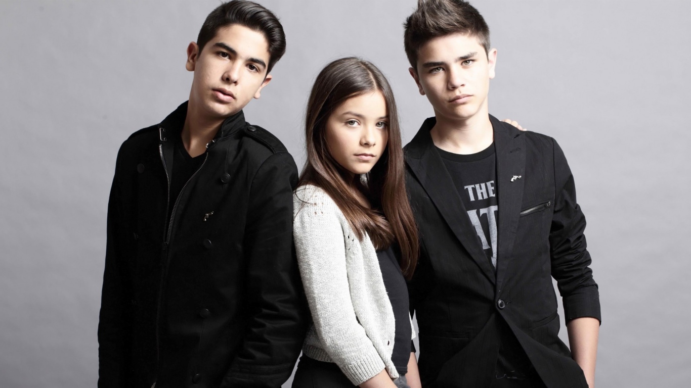 Молодое трио