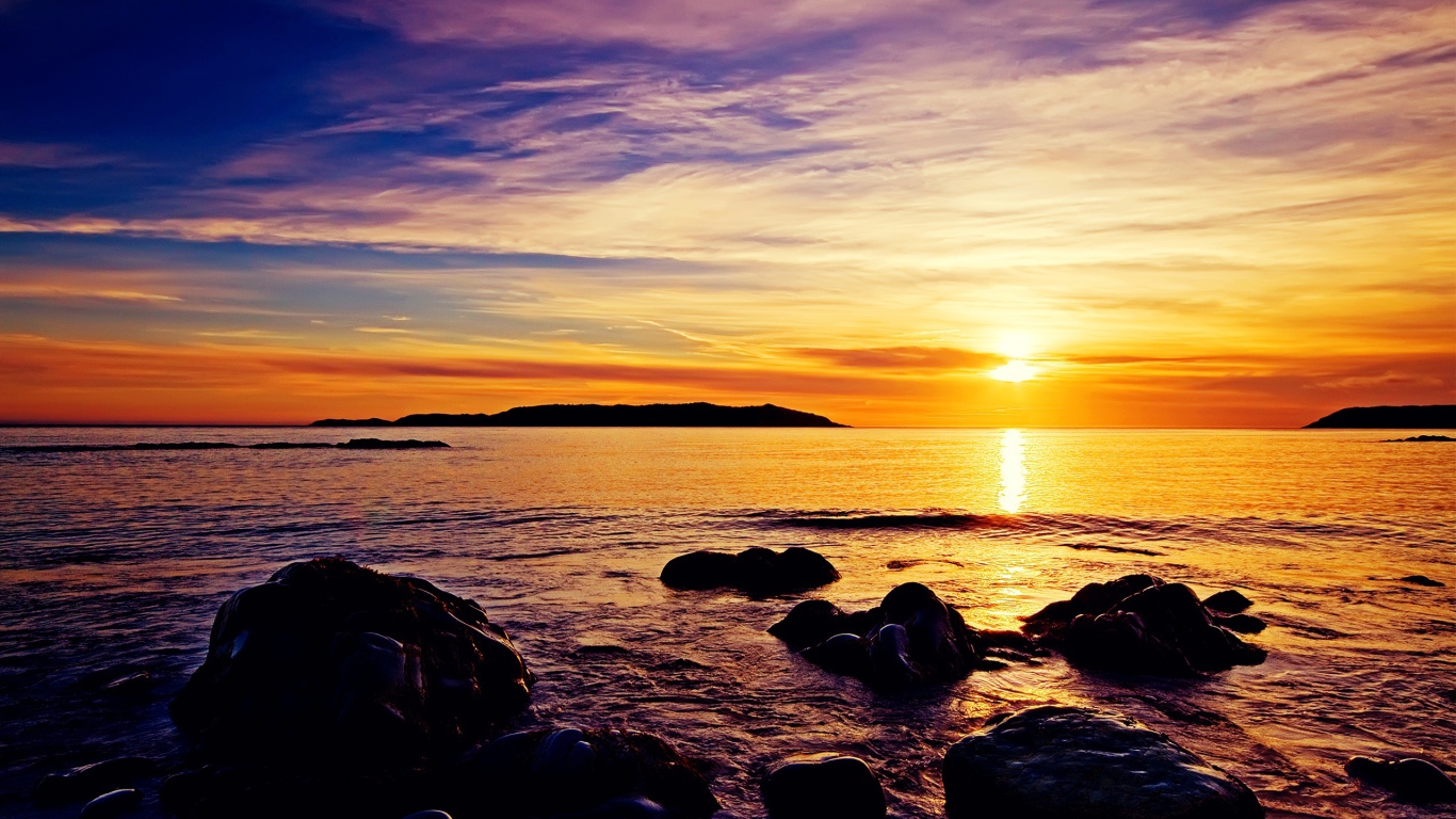 Восход на пляже