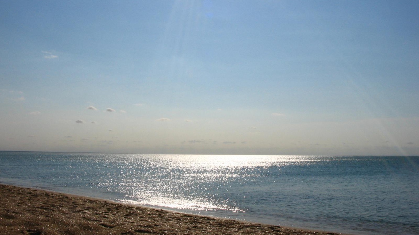 Золотой пляж в Крыму