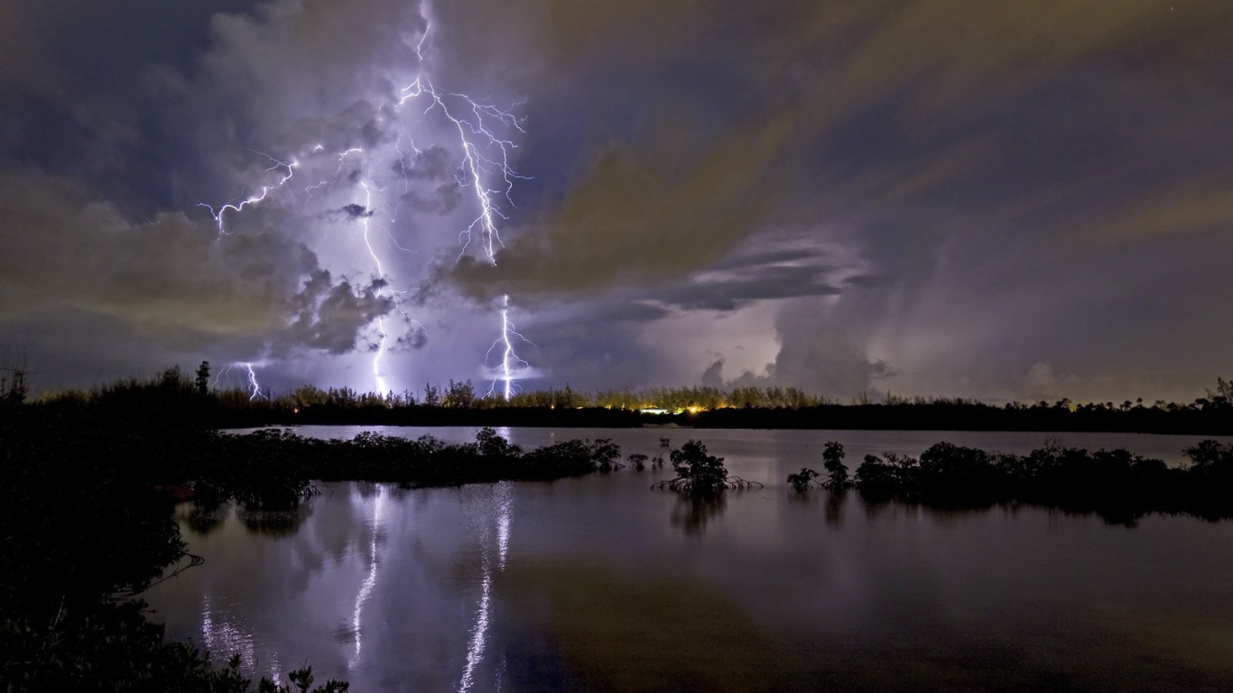 	   Storm in the Bahamas