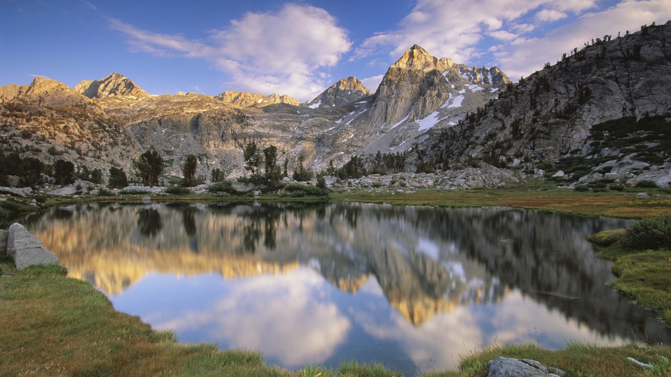 Озеро в парке Калифорнии