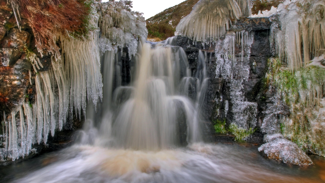 Замерзший водопад в Веллингтоне