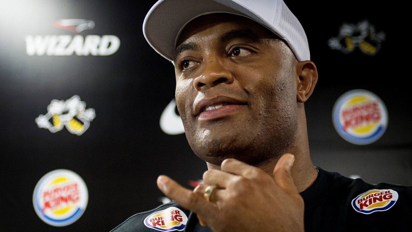 Известный боец Андерсон Силва. Паук