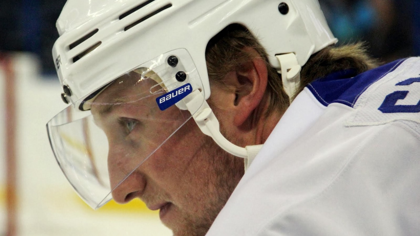 Лучший Хоккеист Тампа-Бэй Стивен Стэмкос крупным планом